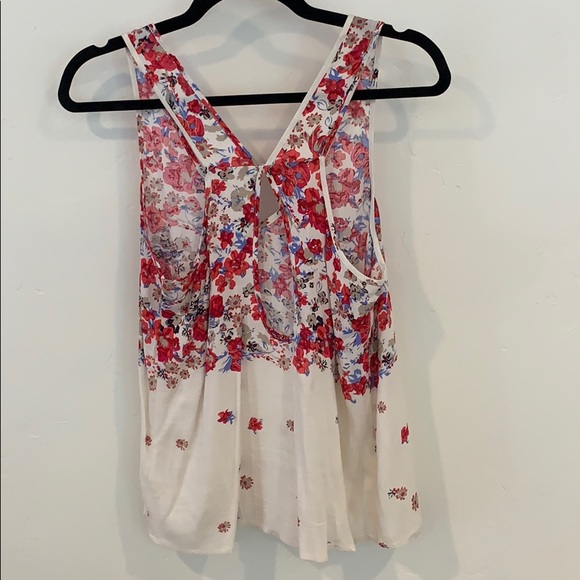 Floral Tank in Medium by Kimchi Blue from UO - Picture 3 of 3